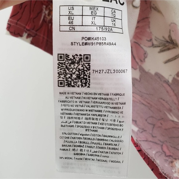 Guess Celina tie front crop top low cut NWT - Picture 7 of 9